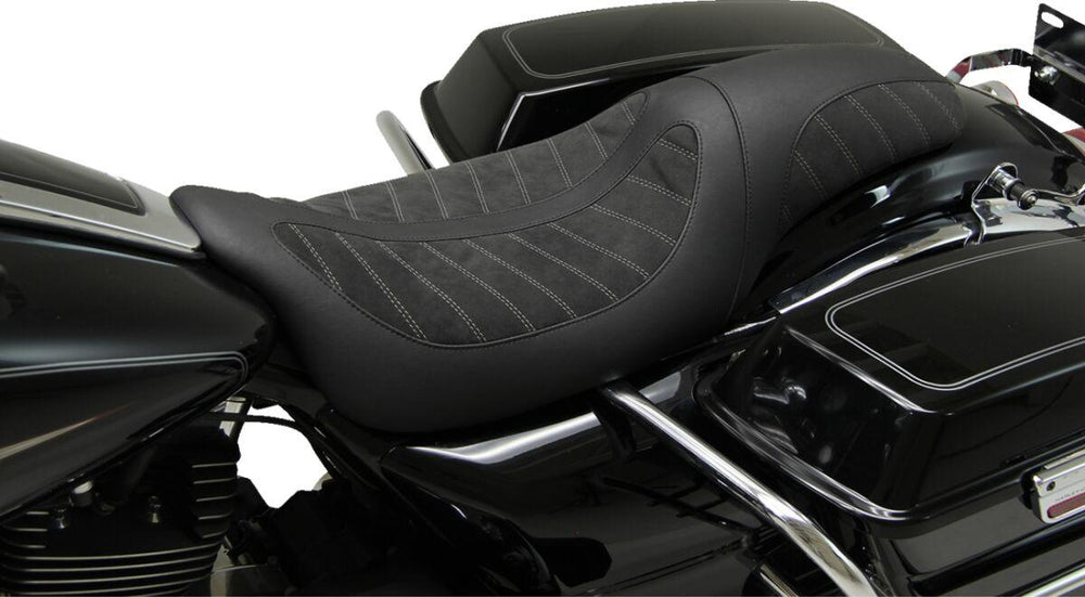 Mustang Kodlin Signature Series One Piece Seat For Harley Davidson FLHR 1584 2008 - Black