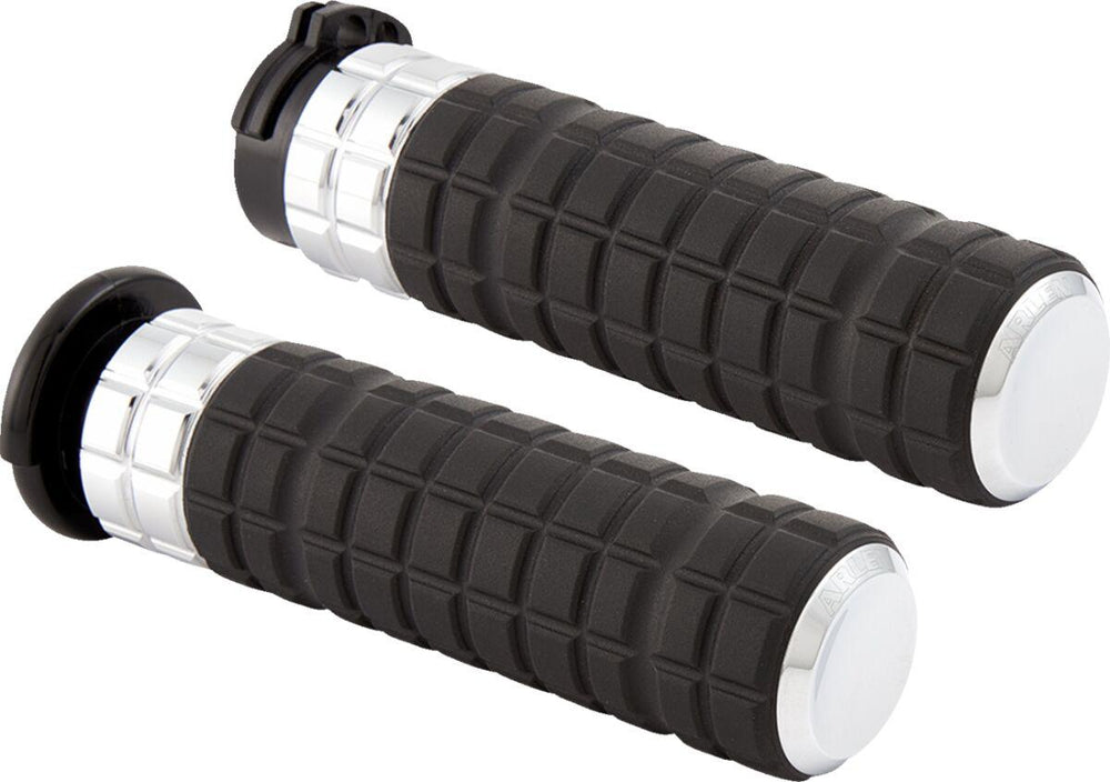 Arlen Ness SpeedLiner Grips For Harley Davidson FLD 1690 2012-2013 - Black Chrome
