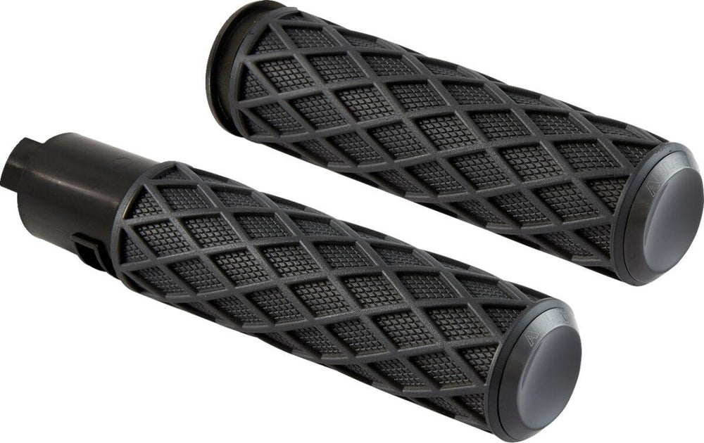 Arlen Ness Diamond Grips For Harley Davidson FLHX 1923 2024 - Black